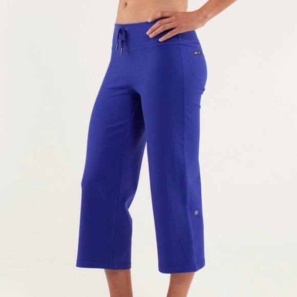 lululemon relaxed fit crop